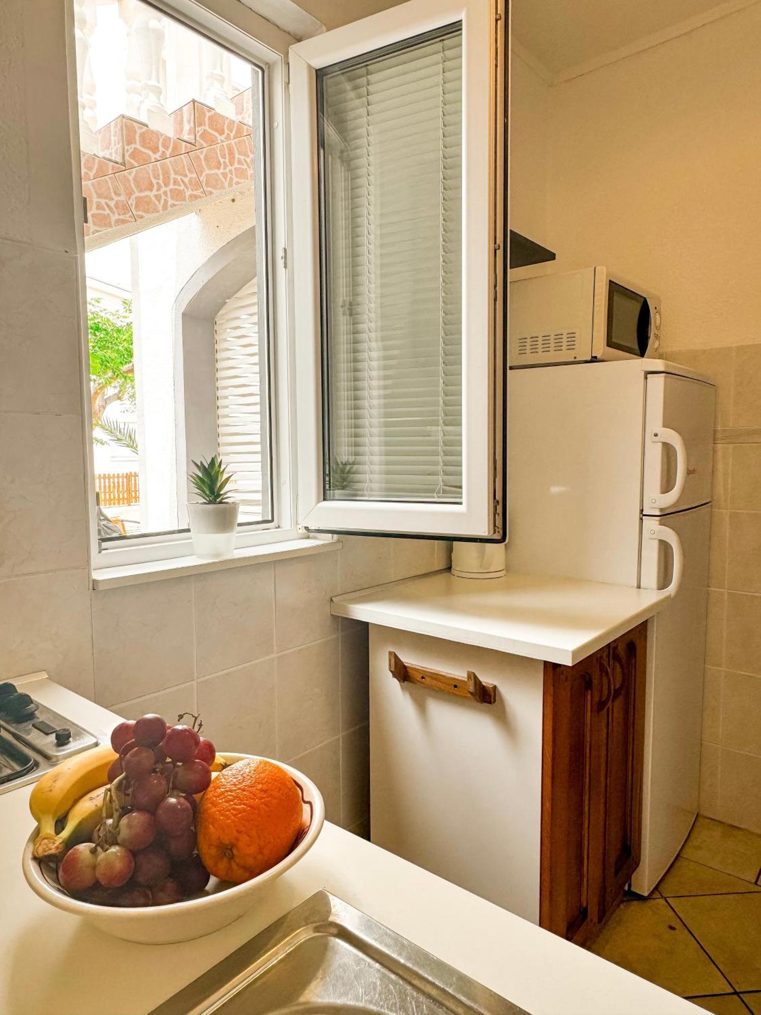 Apartmani Cvangic Vir Esterno foto
