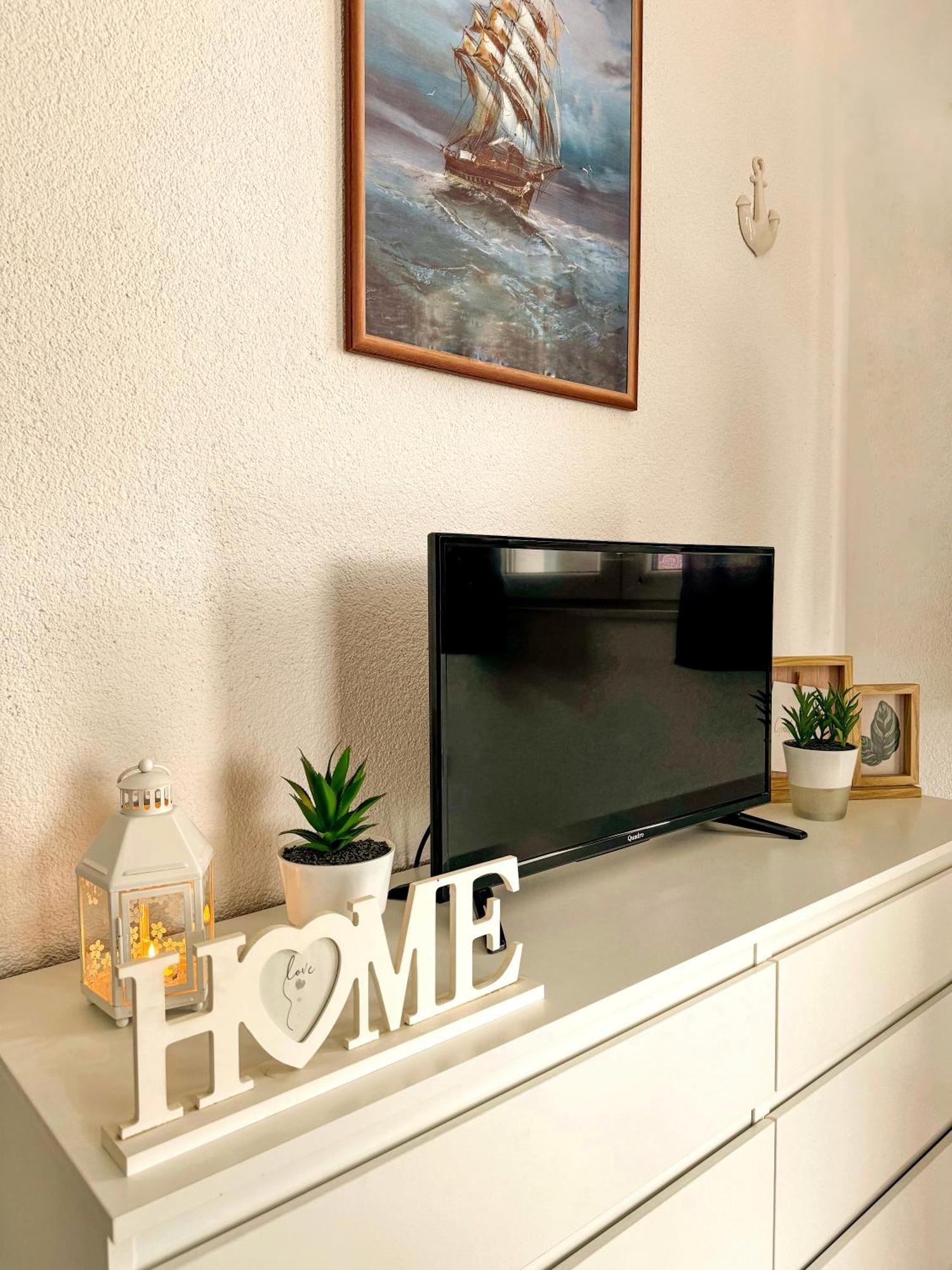 Apartmani Cvangic Vir Esterno foto
