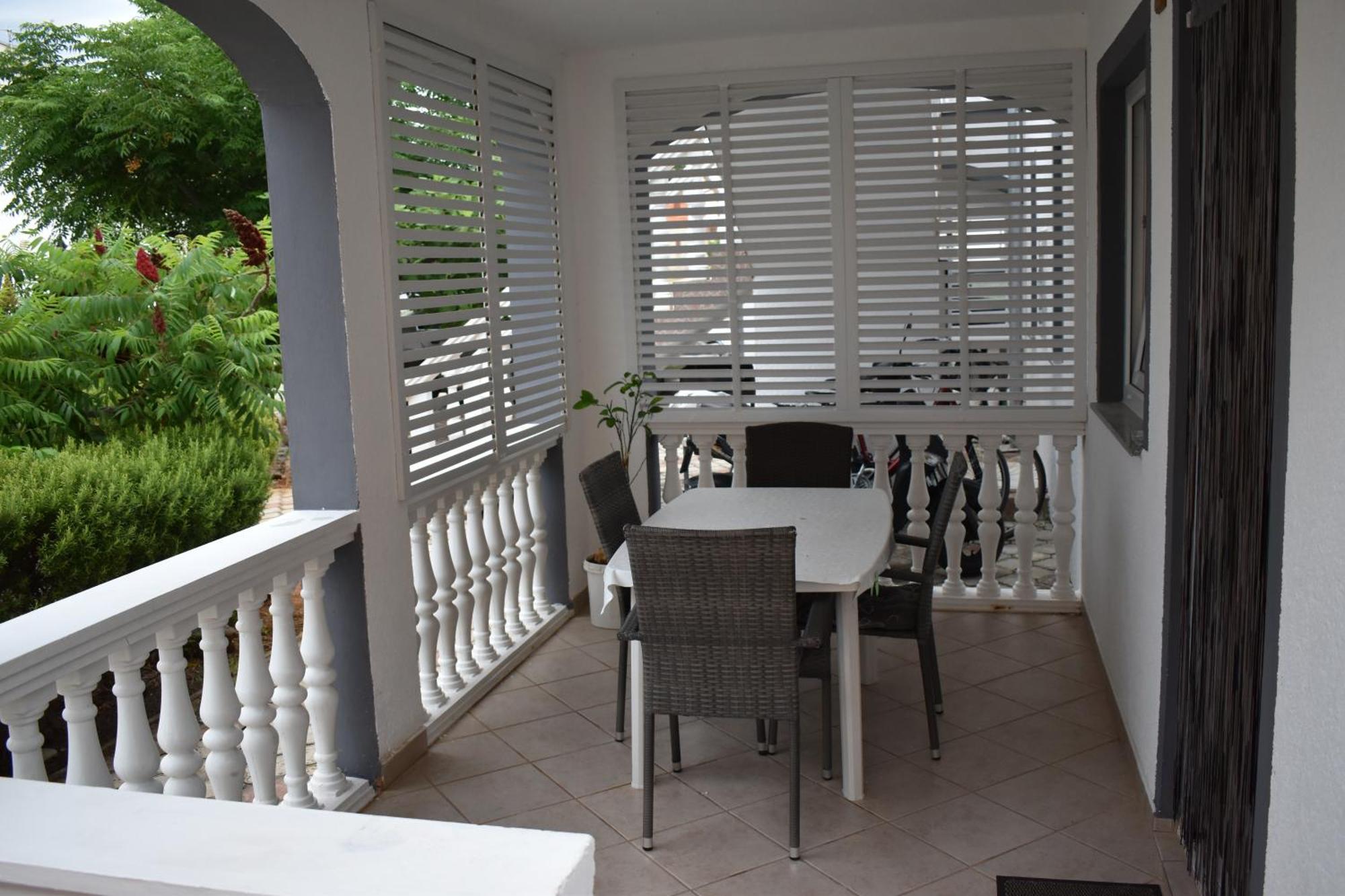 Apartmani Cvangic Vir Esterno foto